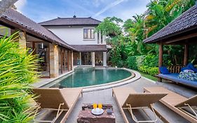 Villa Aveli Seminyak